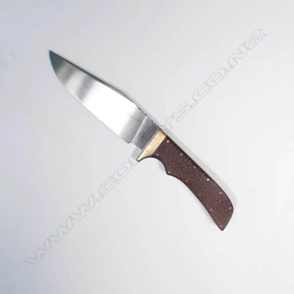 HANDCRAFTED CUSTOM NIK WILSON SHORT BOWIE. WOOD HANDLE. DETAILED DESIGN ALONG SPINE. L.250mm Image 1++