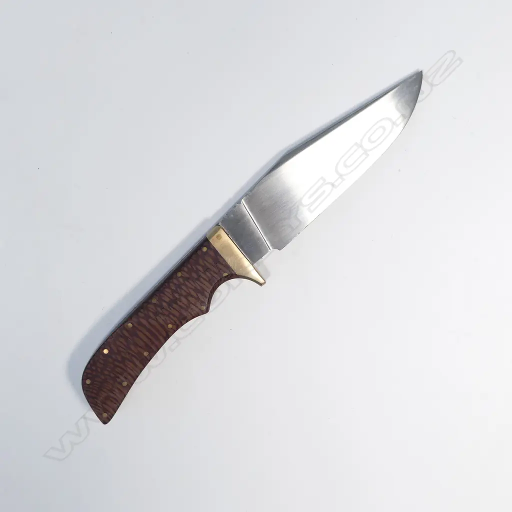 HANDCRAFTED CUSTOM NIK WILSON SHORT BOWIE. WOOD HANDLE. DETAILED DESIGN ALONG SPINE. L.250mm Image 1++