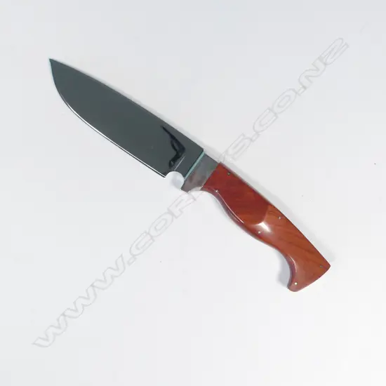 CUSTOM EAGLE MARKED HUNTING KNIFE. WOOD HANDLE. L.140mm