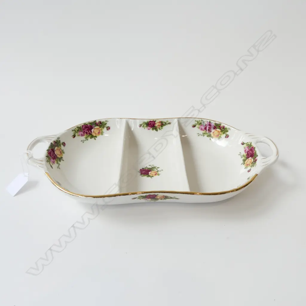R/A OCR SECTIONED DOUBLE HANDLED DISH L350MM Image 1++