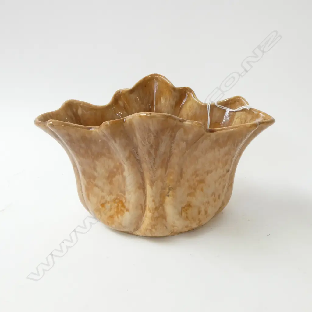 CROWN LYNN EARLY AMBRICO TYPE ELONGATED VASE WITH SERPENTINE BORDER, BROWN FRACTION 29/8. L.250mm Image 1++