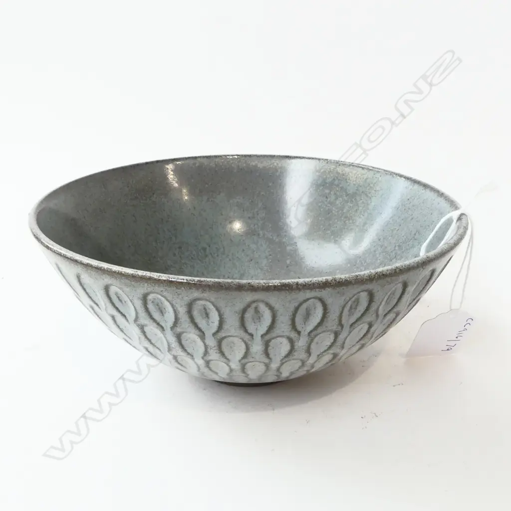 SIGNED DANISH STUDIO POTTERY BOWL DIA170MM Image 1++