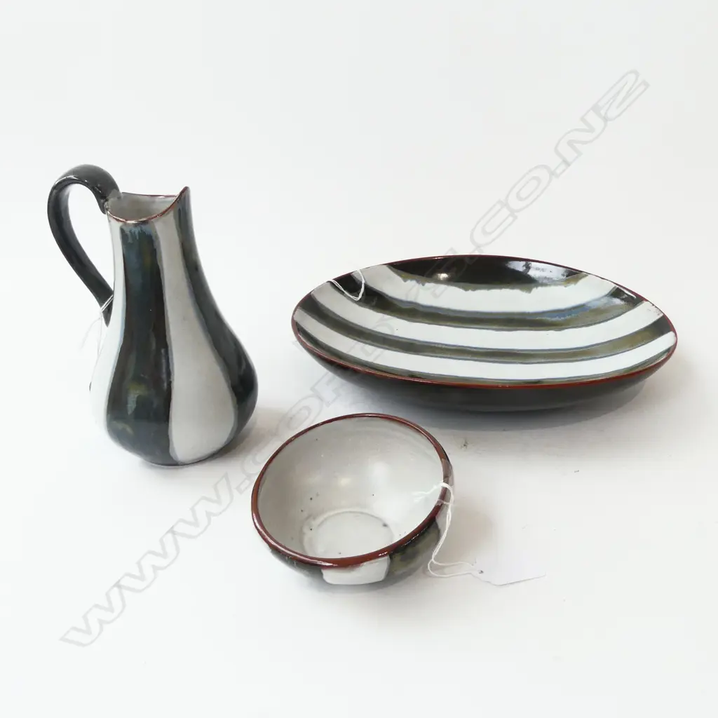3PCS SCHRAMBERG STUDIO POTTERY DANIELA PAT JUG H170MM & 2 DISHES Image 1++