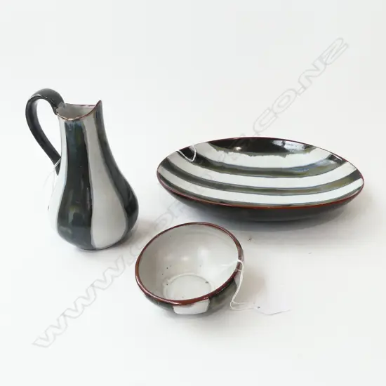 3PCS SCHRAMBERG STUDIO POTTERY DANIELA PAT JUG H170MM & 2 DISHES
