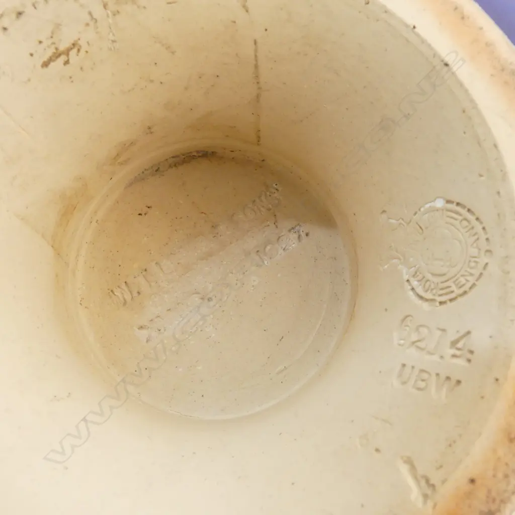 ROYAL DOULTON CHRISTMAS 1927 COMPORT; Base marked, 'W.T. Lamb & Sons Compliments, Xmas 1927' Dia.250mm Image 1++