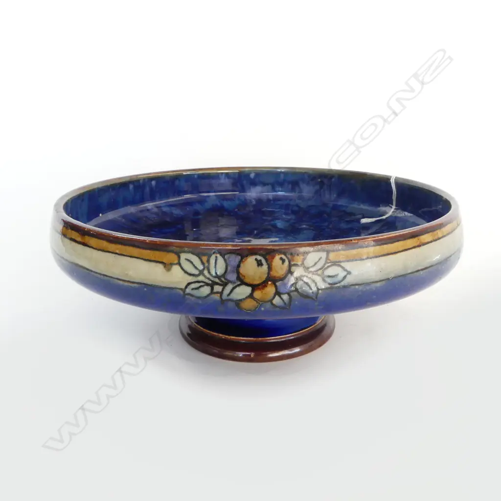 ROYAL DOULTON CHRISTMAS 1927 COMPORT; Base marked, 'W.T. Lamb & Sons Compliments, Xmas 1927' Dia.250mm Image 1++