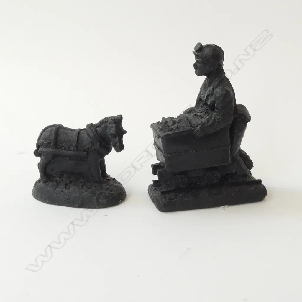 WELSH COAL MINER & HORSE FIGURINES MADE FROM COAL, L.85MM-95MM  Image 1++