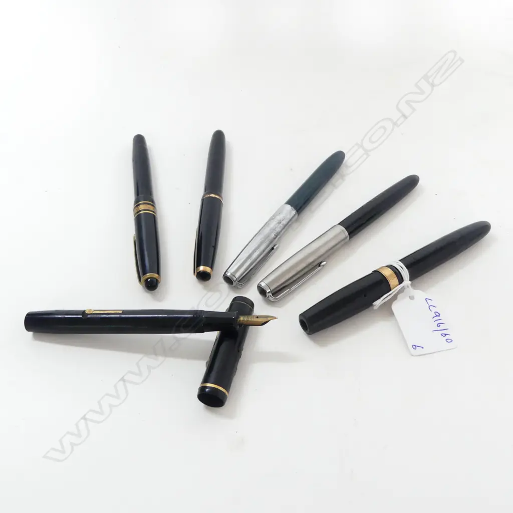 COLLECTION OF 6 VINTAGE FOUNTAIN PENS SOME WITH 14CT GOLD NIBS Image 1++