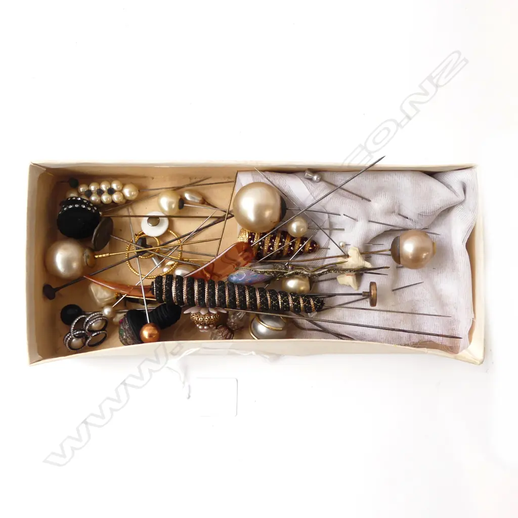 BOX HATPINS Image 1++