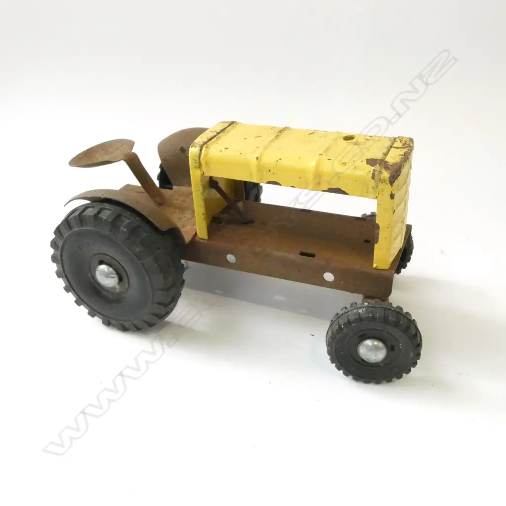 VINTAGE LINCOLN TIN TOY TRACKTOR NO STEERING WHEEL L240MM Image 1++