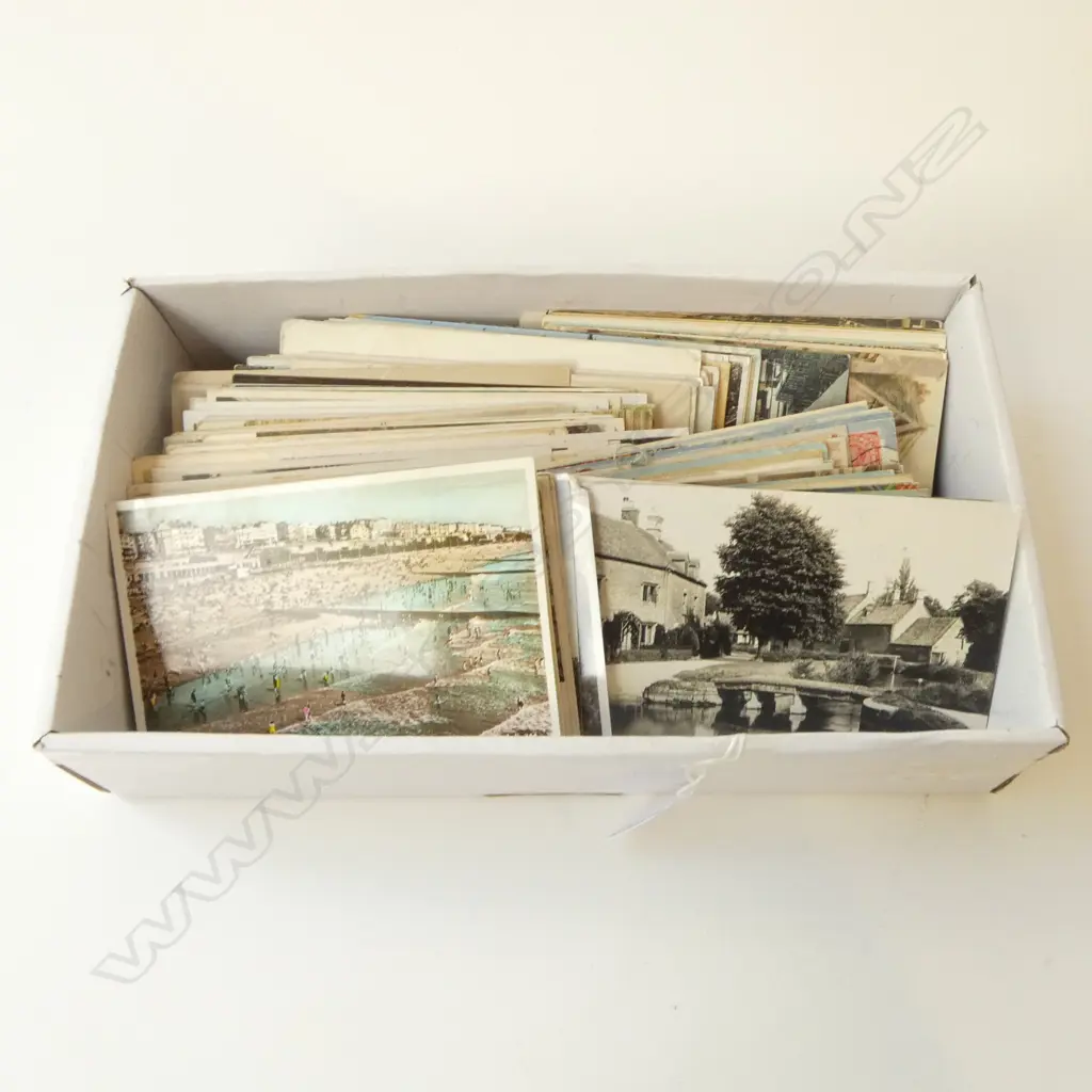 OVER 200 POSTCARDS UK, SCOTLAND, IRELAND, WALES  Image 1++