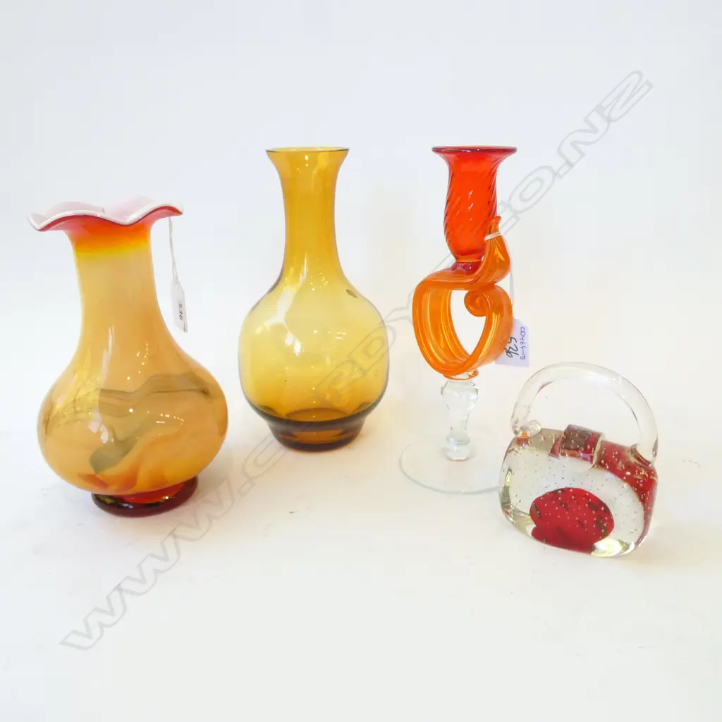 4 PCES GLASS Incl. ART GLASS HANDBAG; Largest H.230mm Image 1++