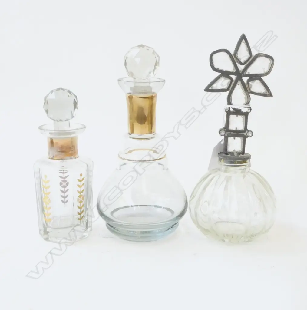 3 SCENT BOTTLES Image 1++