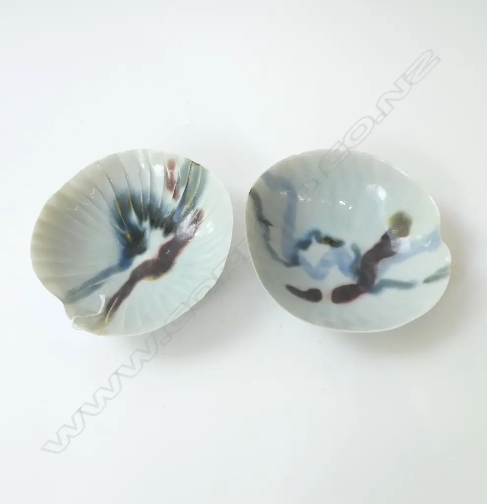 SET OF 2 DAVID BROKENSHIRE 'WINTER TRAILS' PORCELAIN BOWLS; Original sticker to base, Dia.165mm Image 1++