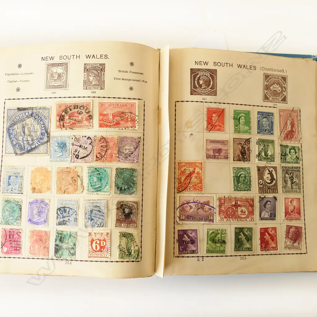 EARLY 20THC 'EXCELSIOR' WORLD STAMP ALBUM (NZ STAMPS ABSENT) Image 1++
