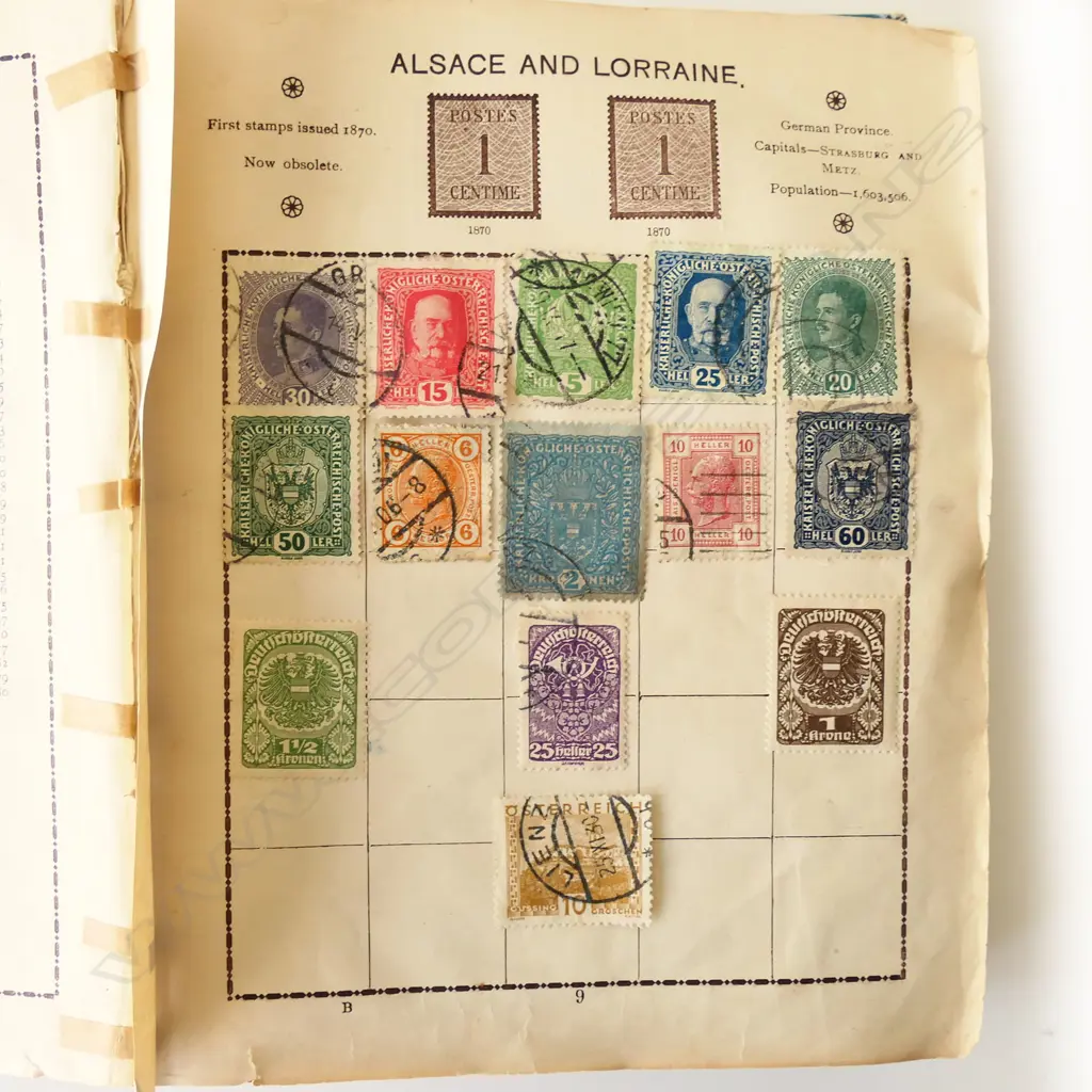 EARLY 20THC 'EXCELSIOR' WORLD STAMP ALBUM (NZ STAMPS ABSENT) Image 1++