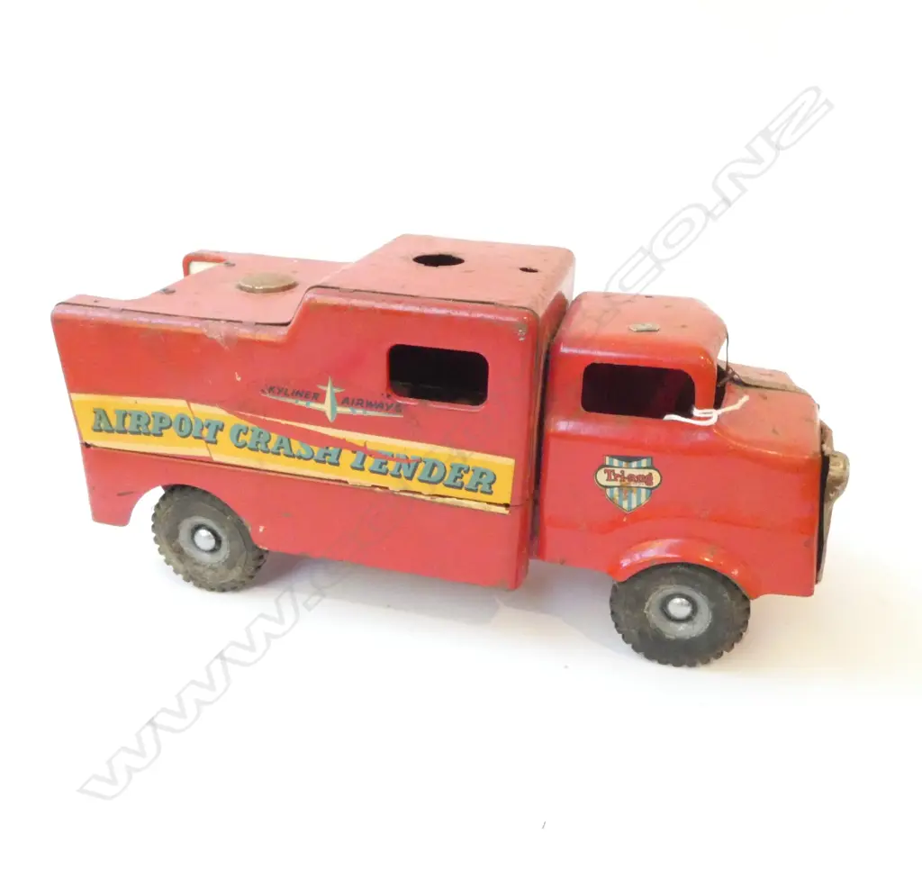 VINTAGE TRIANG TIN TOY  AIRPORT CRASH TENDER ORIGINAL DECALS L370MM Image 1++