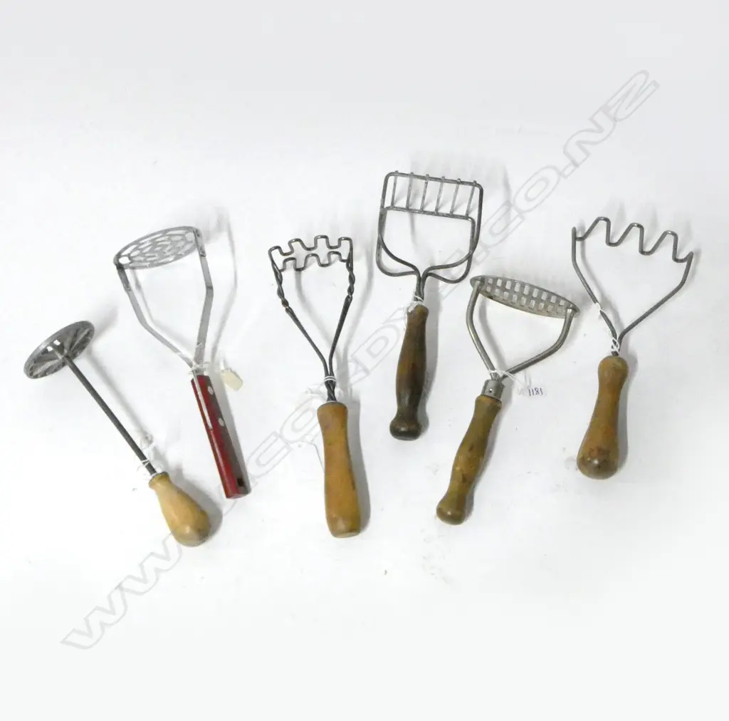 (1317/1357/1363/1181/1155/1587) 6 ASST VINTAGE MASHERS  Image 1++