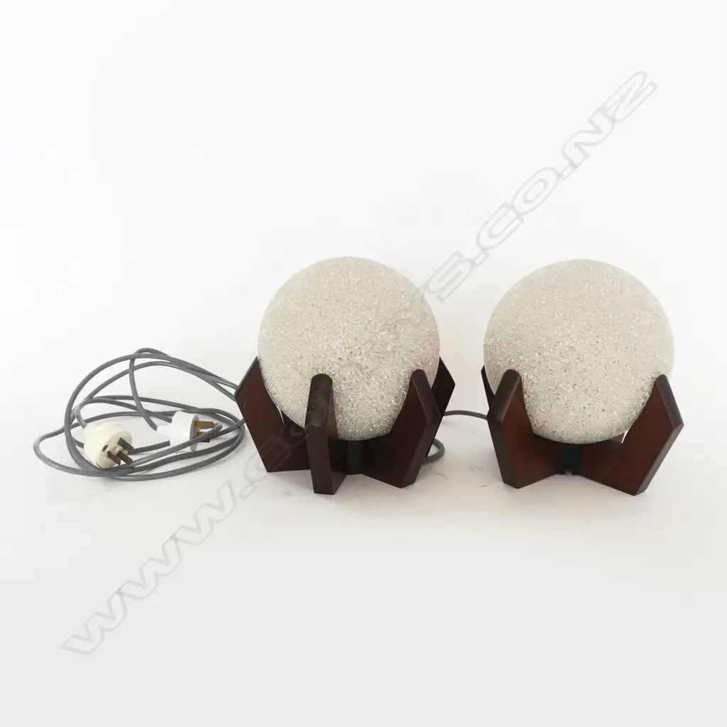 PR OF RETRO ORB TABLE LAMPS WORKING H220 DIA 220 Image 1++