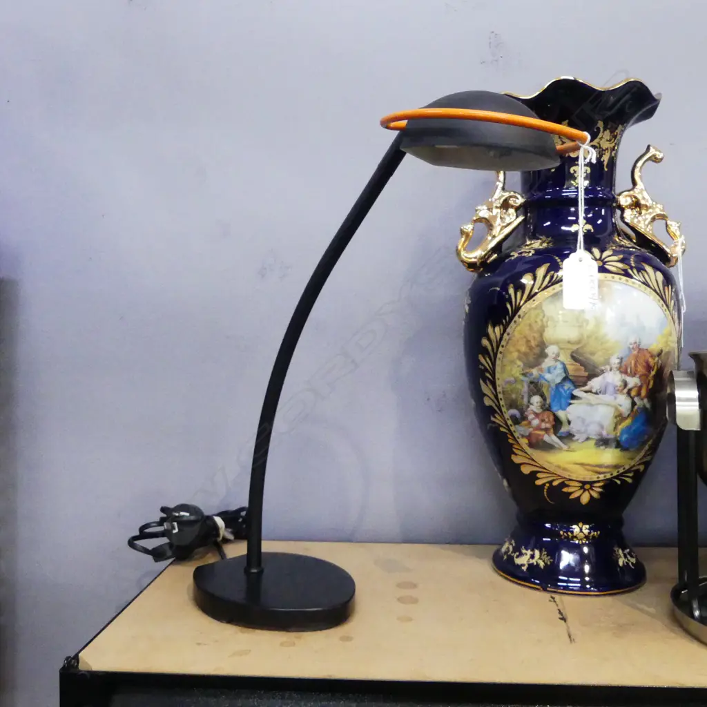 MODERN BLACK METAL DESK LAMP H.390mm Image 1++