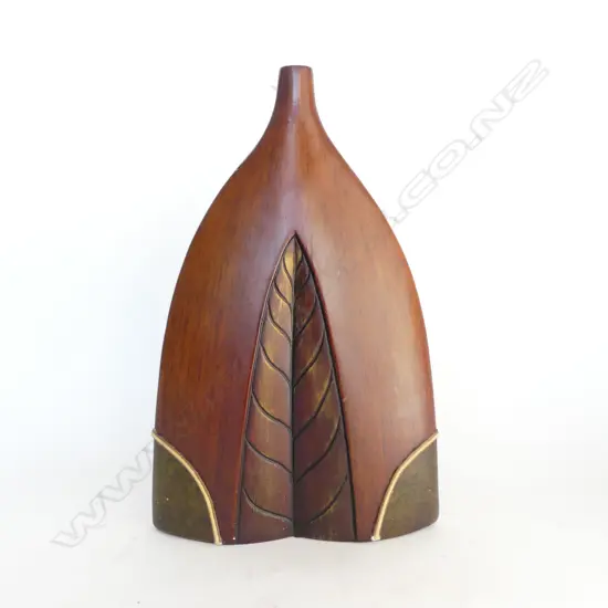 LG. VESSEL FORM ORNAMENT H.520mm
