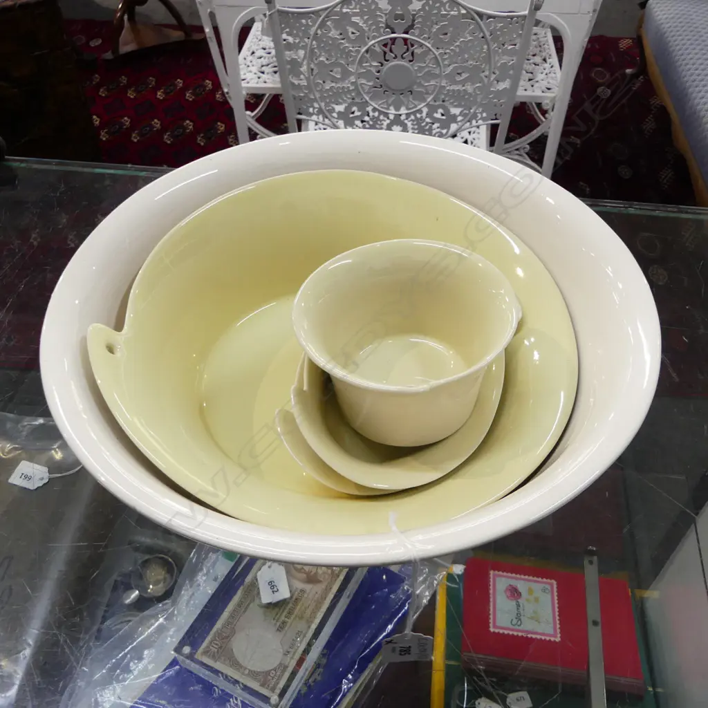 LG VINTAGE WHITE CERAMIC MIXING BOWL 320mm dia + 4 PCES MASON CASH 'FORM' Image 1++
