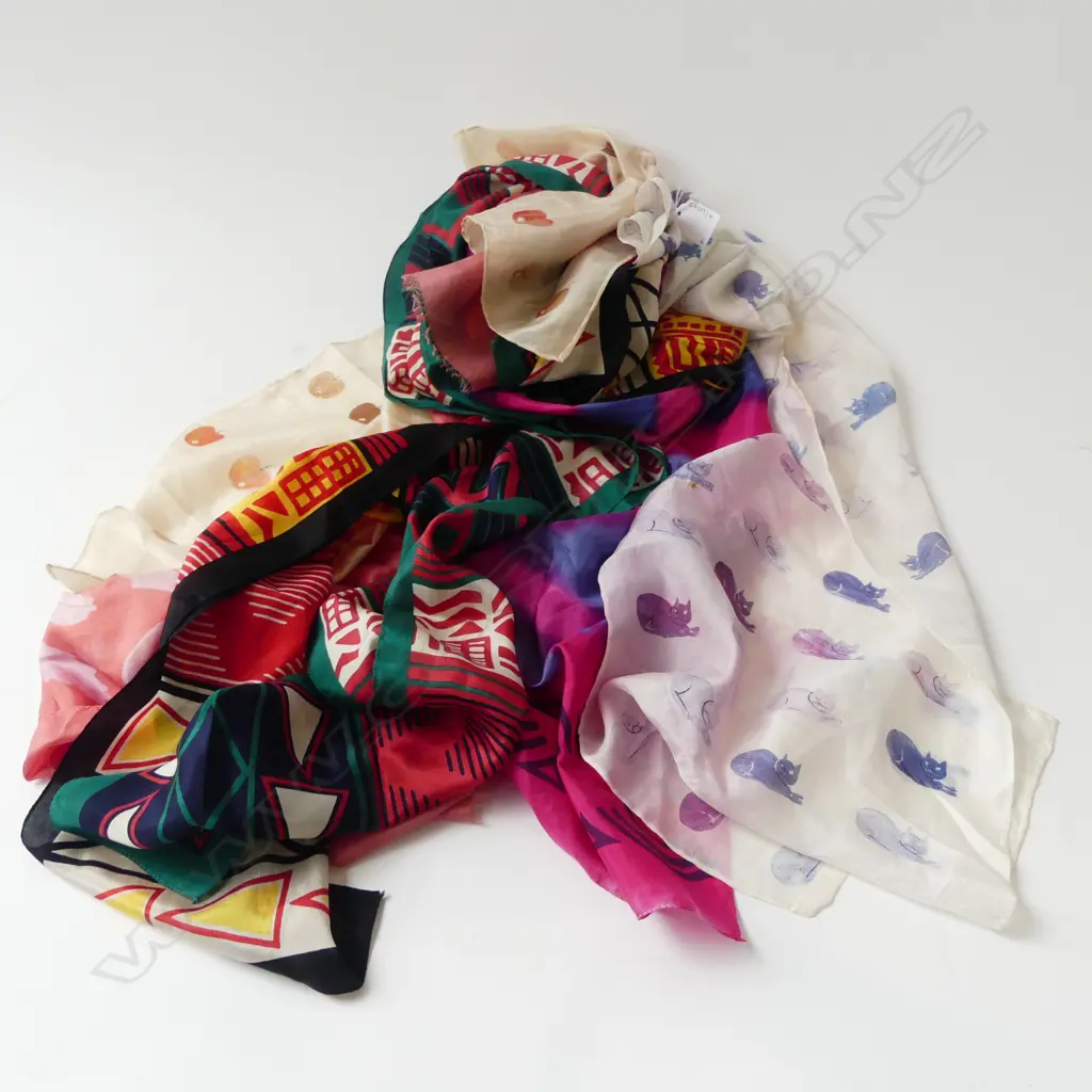 6 VINTAGE FASHION HEADSCARFS 2 OROTON ETC Image 1++