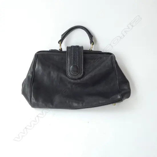 BLACK LEATHER PERUZZI ITALIAN HANDBAG L370MM
