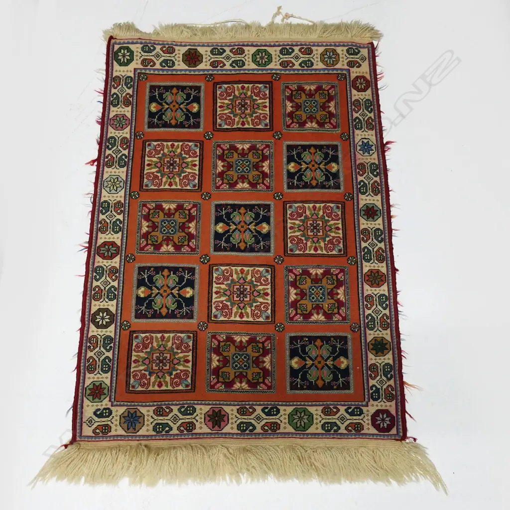 SM FINELY WOVEN KELIM RUG, 610 x 950mm Image 1++
