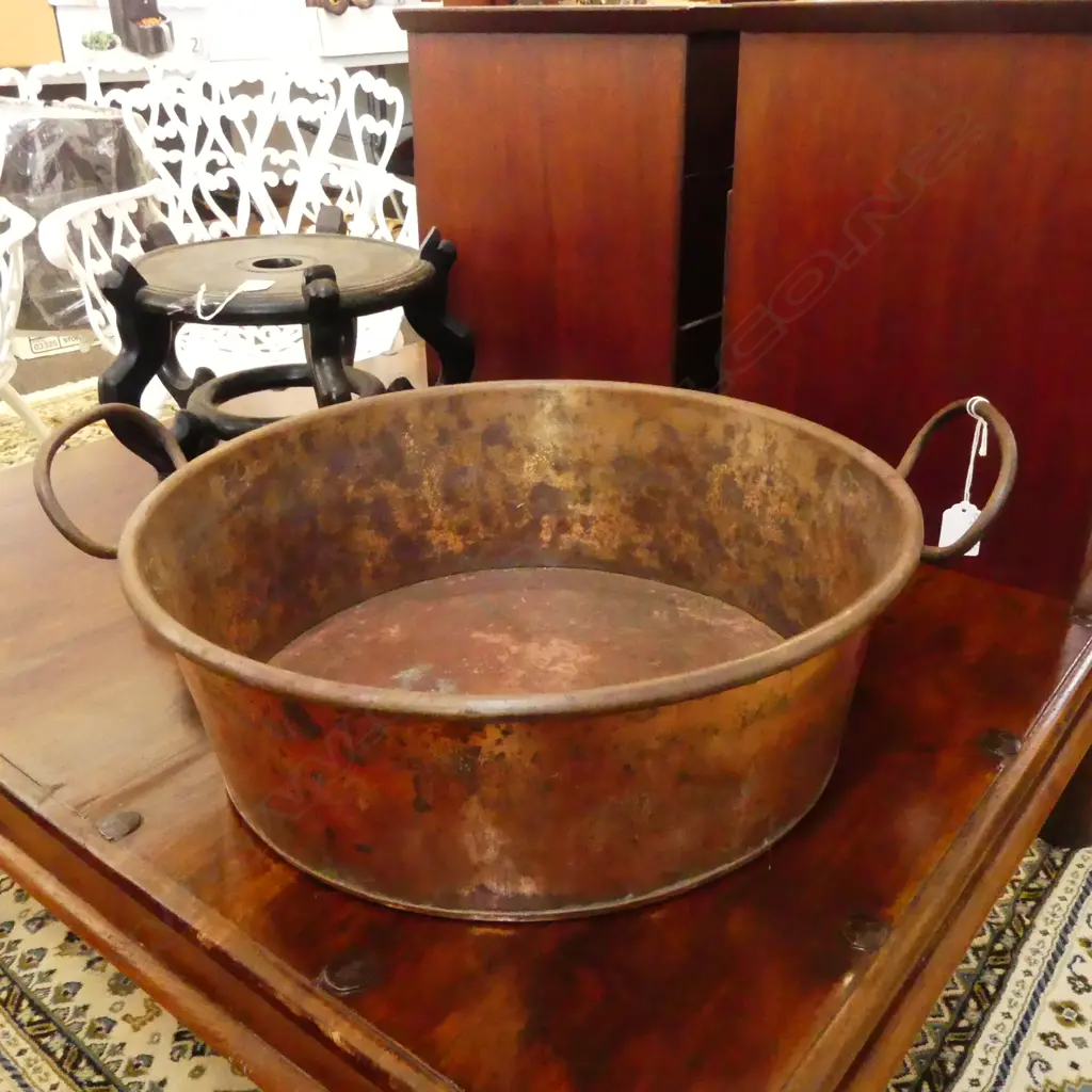 LG COPPER PAN, DOUBLE HANDLES 465mm dia Image 1++
