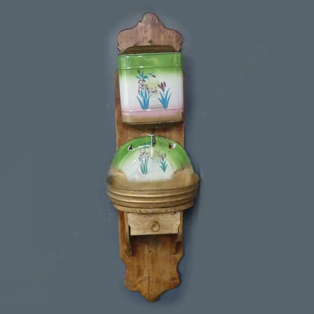 ANTIQUE WALL CISTERN H.1280mm Image 1++