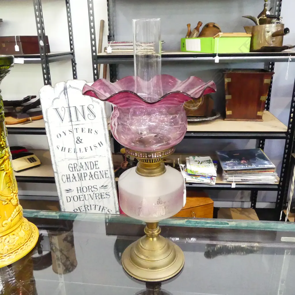 ANTIQUE KEROSENE LANTERN Image 1++