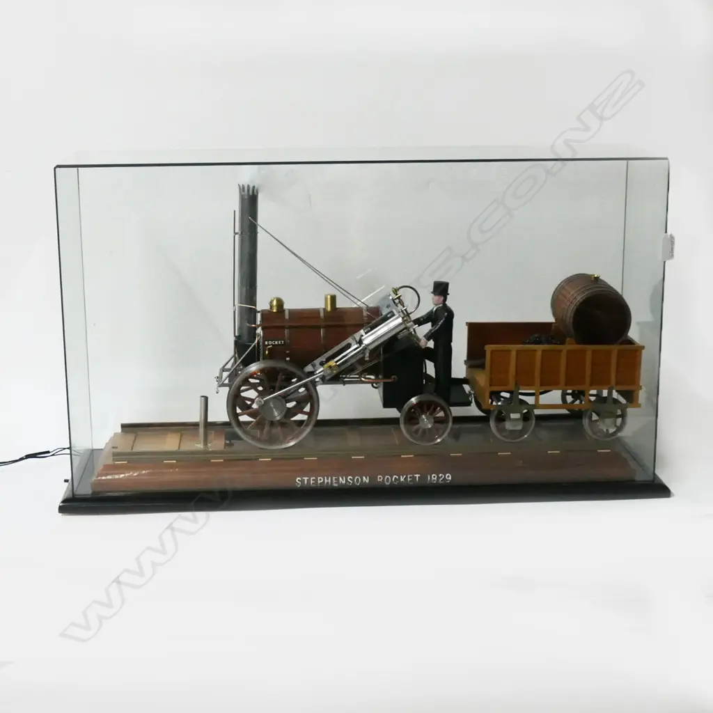 CASED MODEL OF STEPHENSON ROCKET STEAM TRAIN 1829 790x240x445mm Image 1++