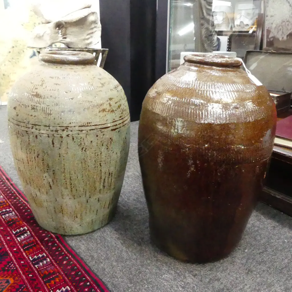 2 CHINESE PROVINCIAL FLOOR VASES H.500mm Image 1++