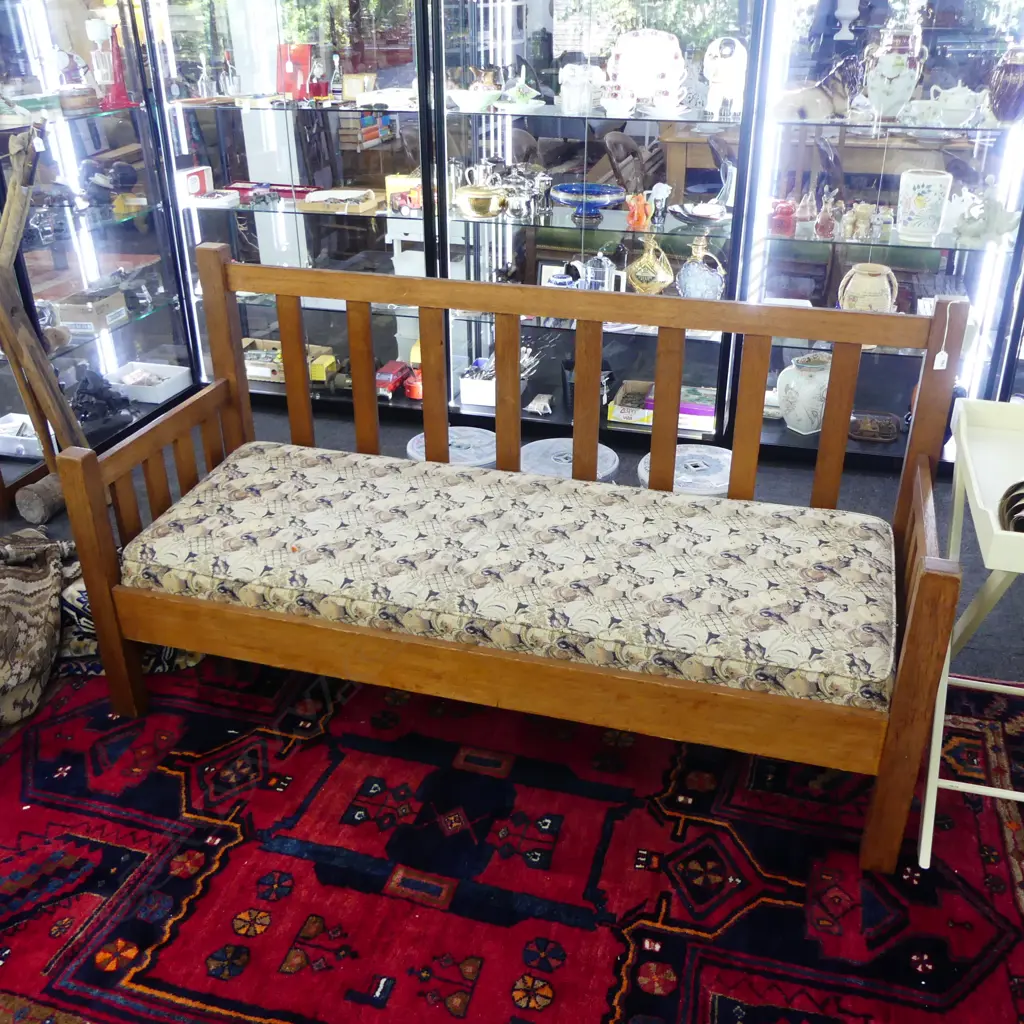 OAK UPHOLSTERED SETTLE 1650x610x920mm Image 1++