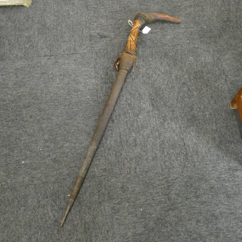 CARVED HORN & WOOD AFRICAN WALKING STICK H.910mm  Image 1++
