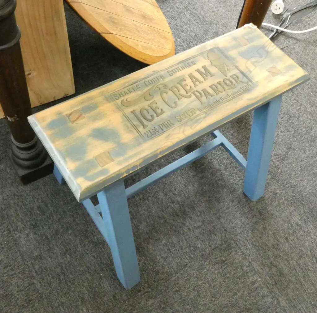 WOODEN STOOL W.595mm Image 1++