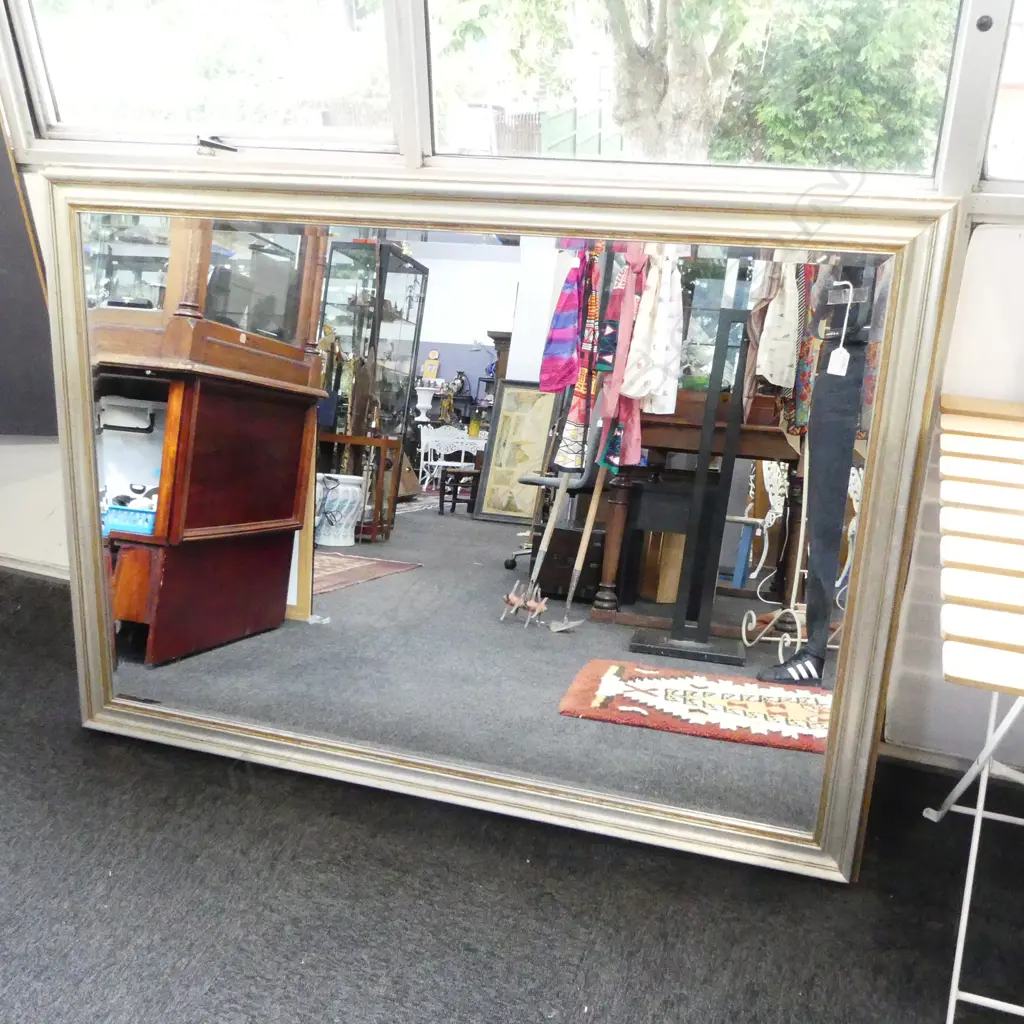 LG MODERN MIRROR, SILVER FRAME 1045x1445mm Image 1++