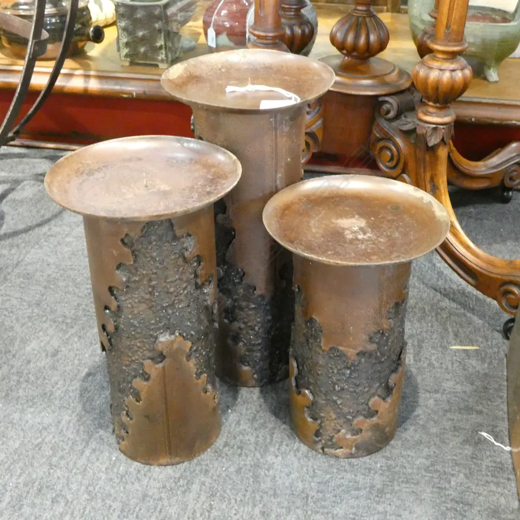 3 CAST IRON CANDLE STANDS H.365mm Image 1++