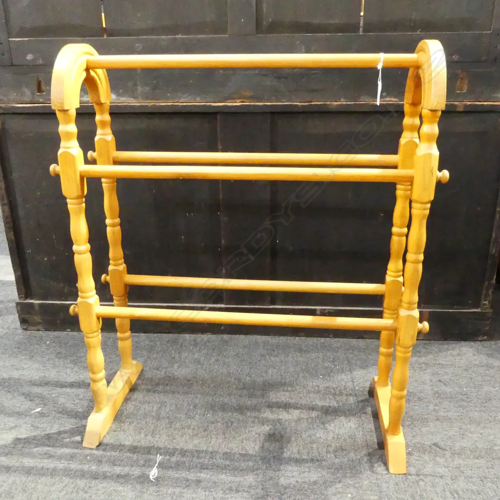 TOWEL RACK W.590mm Image 1++