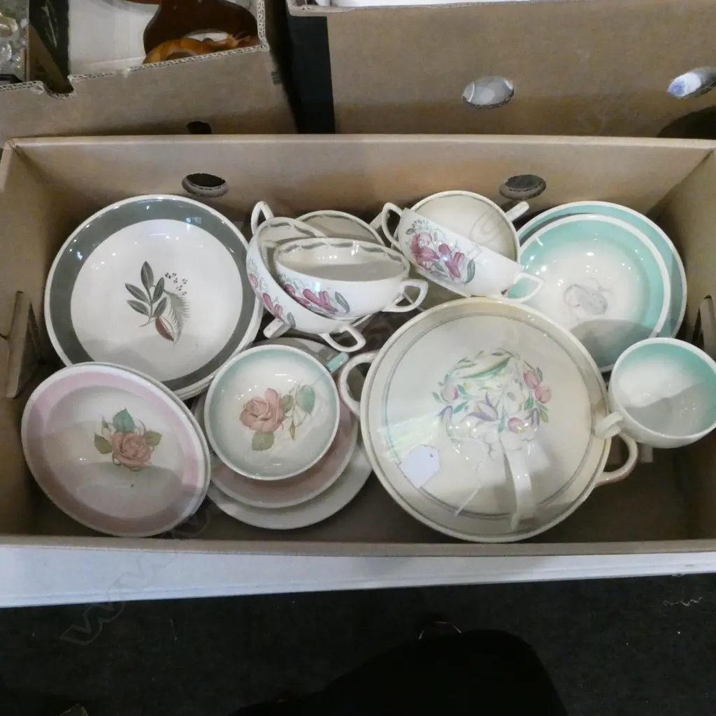 SUSIE COOPER DINNER WARE ASSTD. PATTERNS TRIO, TUREEN, COUPES, BOWLS ETC  Image 1++