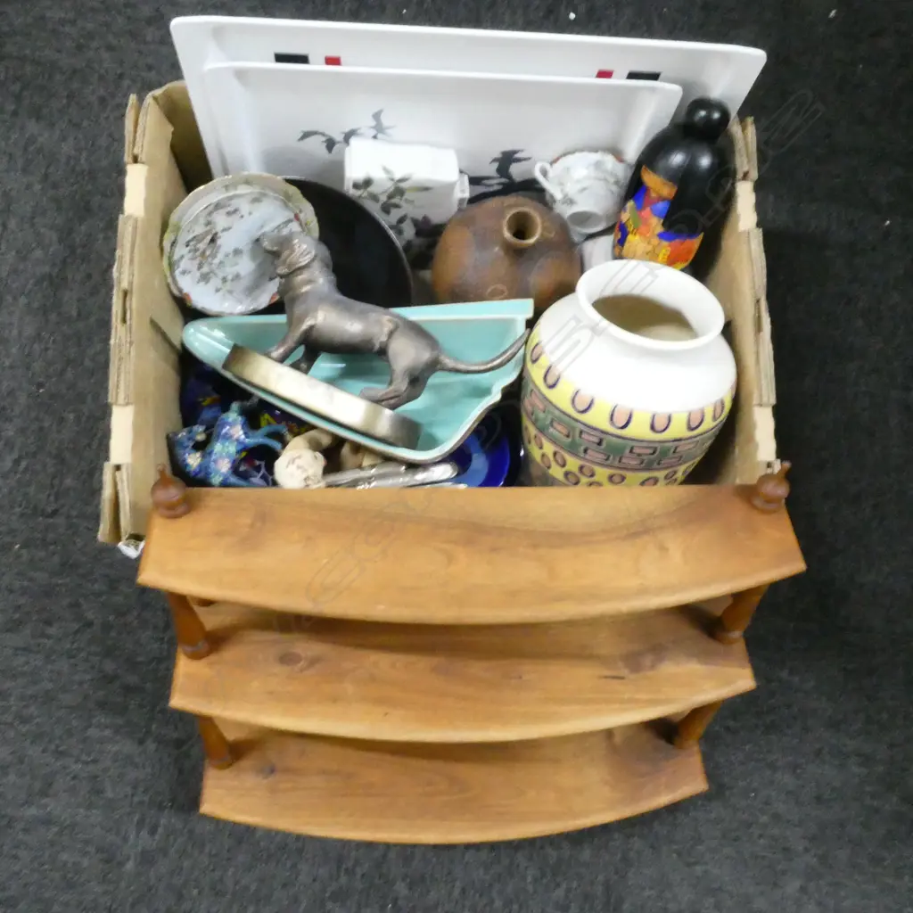 ASST. CERAMICS, STUDIO POTTERY, 2 ITALIAN TRAY ETC Image 1++