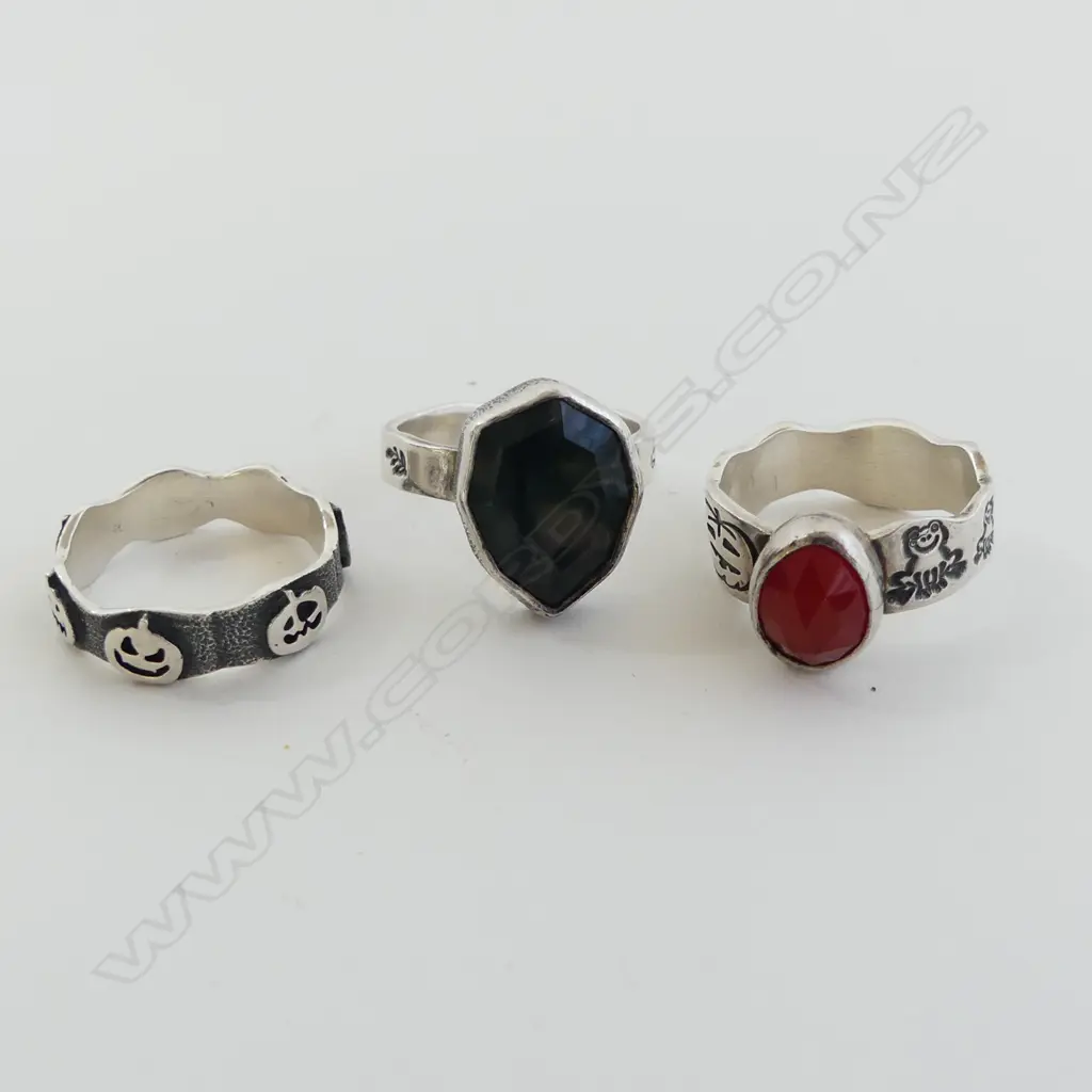 2 SILVER GEMSTONE & 1 SILVER BAND RING SIZE O/P/R Image 1++