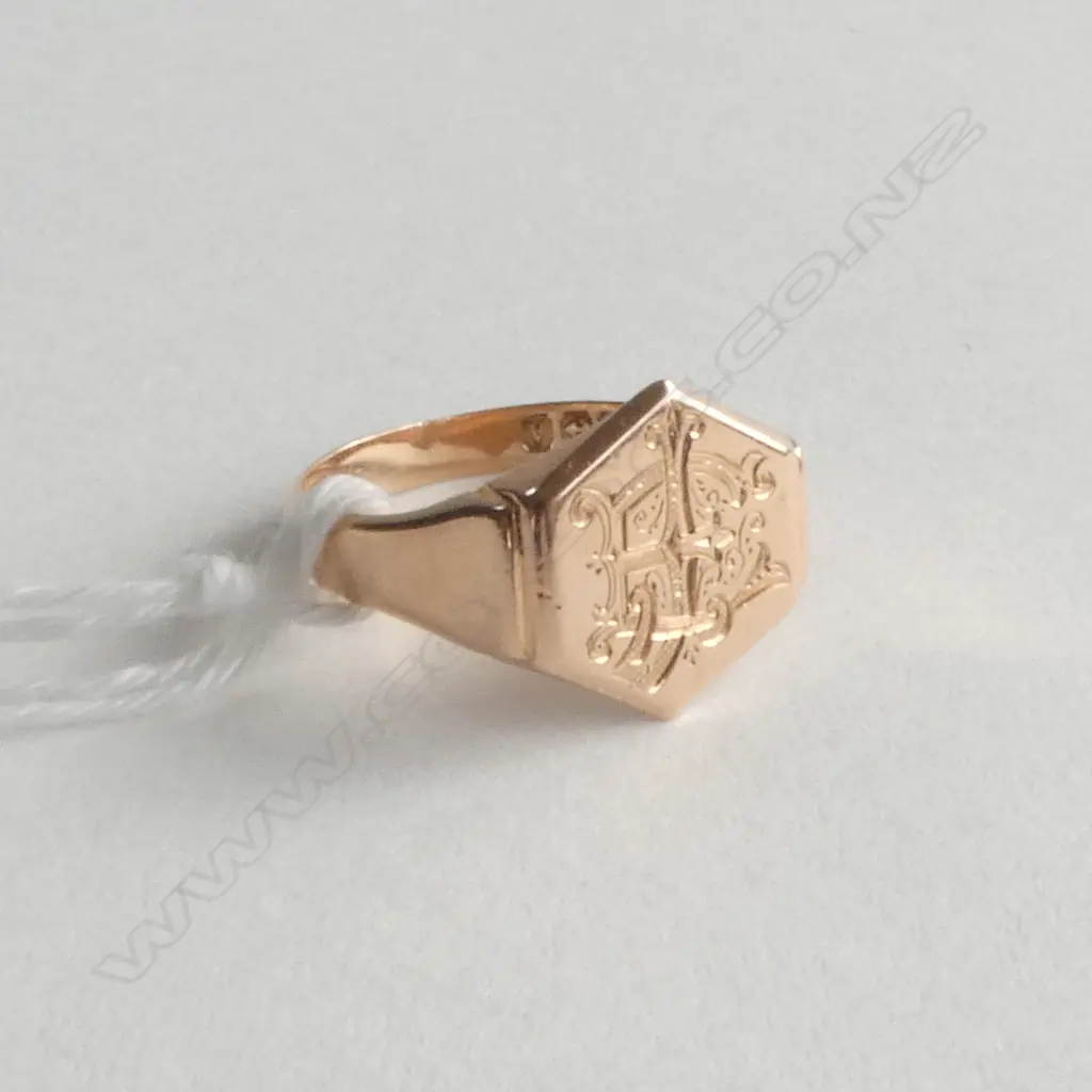 9ct ROSE GOLD SIGNET RING hexagonal  Birmingham 1925 2.60gms size N Image 1++
