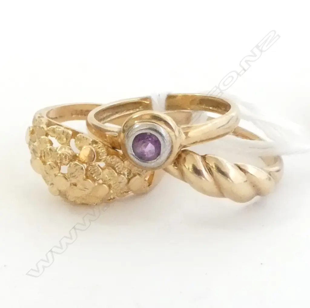 3 9CT RINGS, 1 AF 6.5grms N & P & L has s split in shank) Image 1++