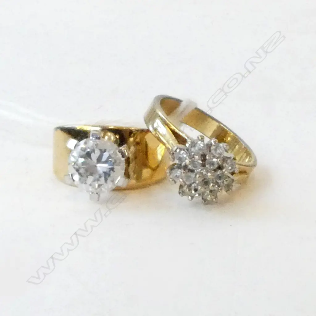 2 COSTUME G/P RINGS SIZE L/M Image 1++