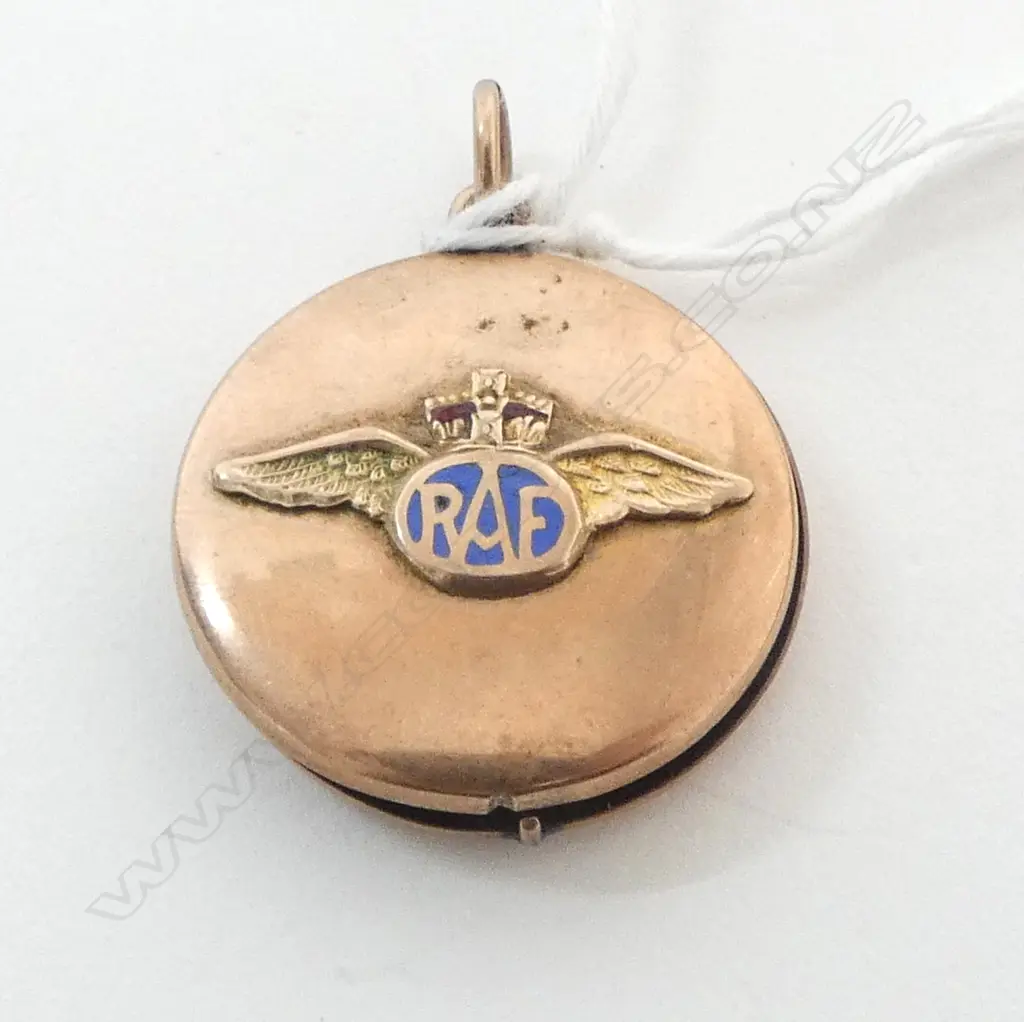 RAF SWEETHEART 9ct ROSE GOLD LOCKET clasp needs adjustment 4.73gms Image 1++
