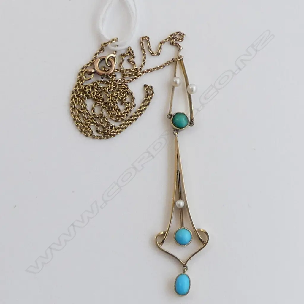 15CT GOLD TURQ/PEARL PENDANT AND CHAIN 4.08gms Image 1++