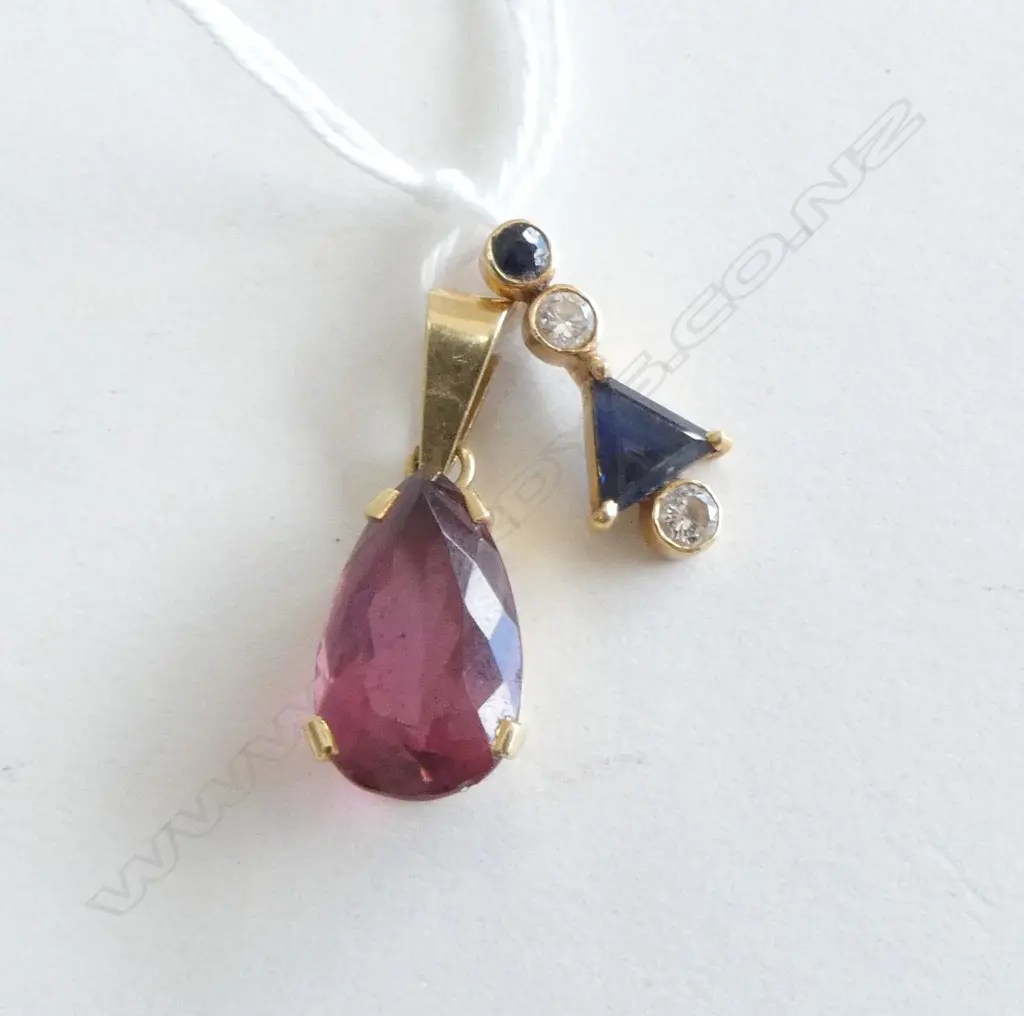 TWO 18CT GOLD AND GEMSTONE PENDANTS 3.13gms Image 1++