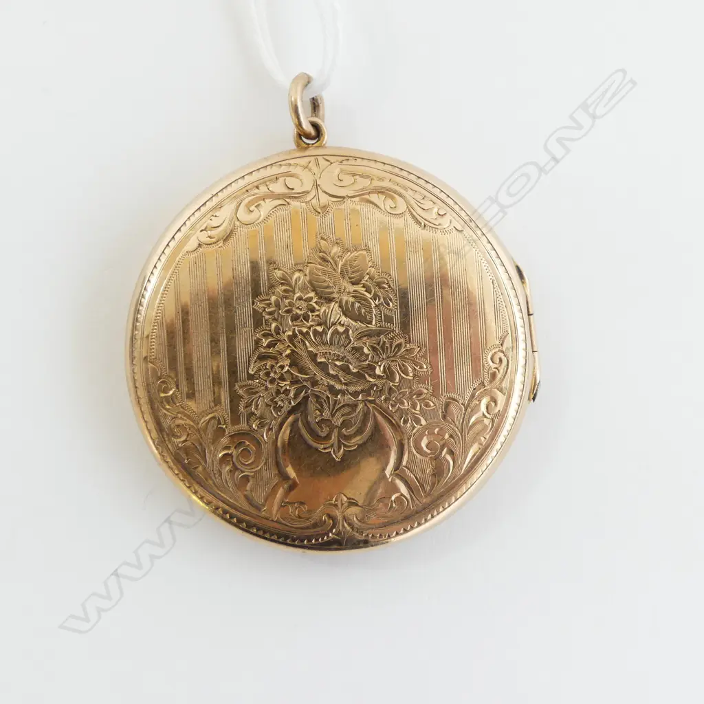 9CT GOLD LOCKET BIRMINGHAM 1918 11.47gms Image 1++